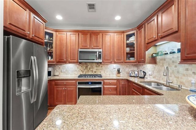 4855 Ivy Ridge Drive SE 305, Atlanta, GA 30339