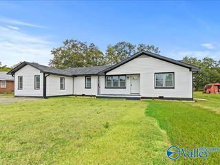 13471 Court Street, Moulton, AL 35650