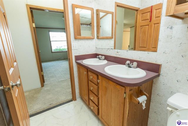 109 Carriage Way, Elizabethtown, KY 42701