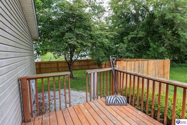 109 Carriage Way, Elizabethtown, KY 42701