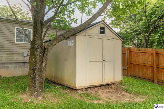 109 Carriage Way, Elizabethtown, KY 42701