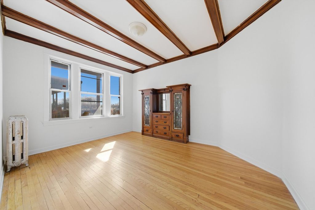 2453 N Spaulding Avenue 3, Chicago, IL 60647