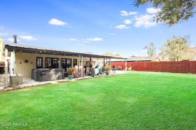 206 Elmwood Drive, Lafayette, LA 70503