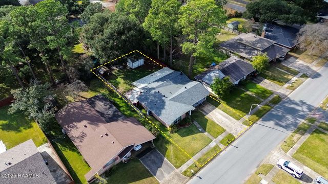 206 Elmwood Drive, Lafayette, LA 70503