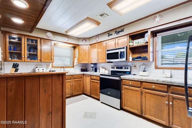 206 Elmwood Drive, Lafayette, LA 70503