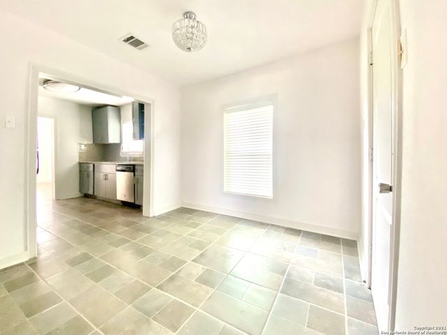 3237 COLIMA ST, San Antonio, TX 78207