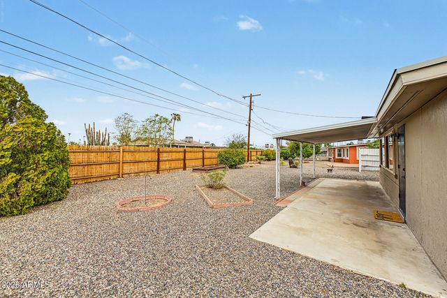 12214 N AUGUSTA Drive, Sun City, AZ 85351