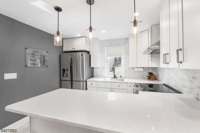 13 Village Way 2, Vernon Twp., NJ 07462