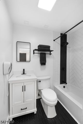 13 Village Way 2, Vernon Twp., NJ 07462
