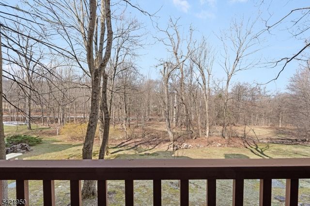 13 Village Way 2, Vernon Twp., NJ 07462
