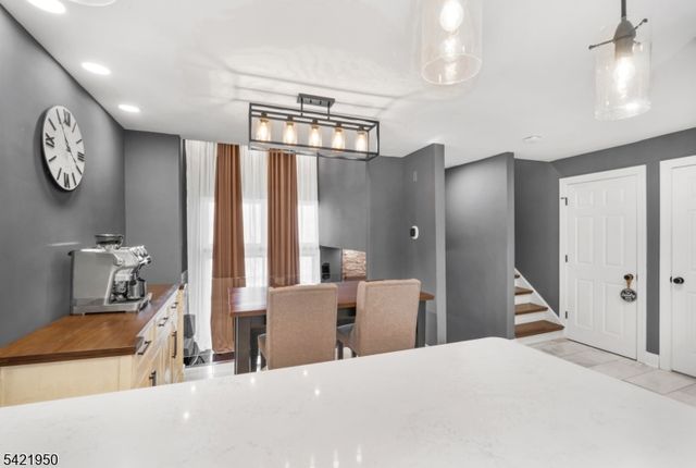 13 Village Way 2, Vernon Twp., NJ 07462