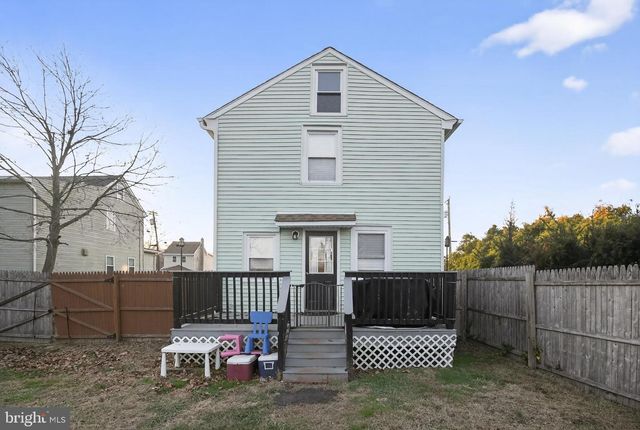 8 LAKE ST, Mullica Hill, NJ 08062