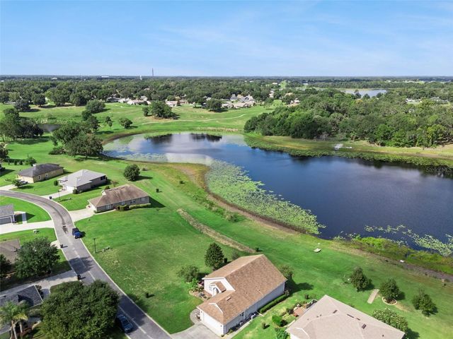 77 FAIRWAY CIRCLE 101, Umatilla, FL 32784