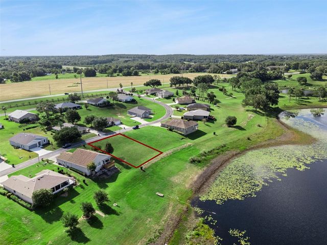 77 FAIRWAY CIRCLE 101, Umatilla, FL 32784