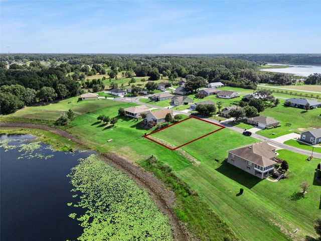 77 FAIRWAY CIRCLE 101, Umatilla, FL 32784