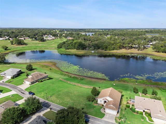 77 FAIRWAY CIRCLE 101, Umatilla, FL 32784