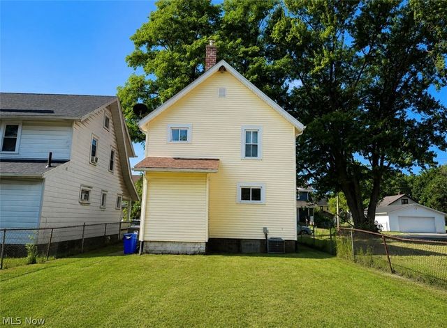 1617 Bonnot Place NE, Canton, OH 44705