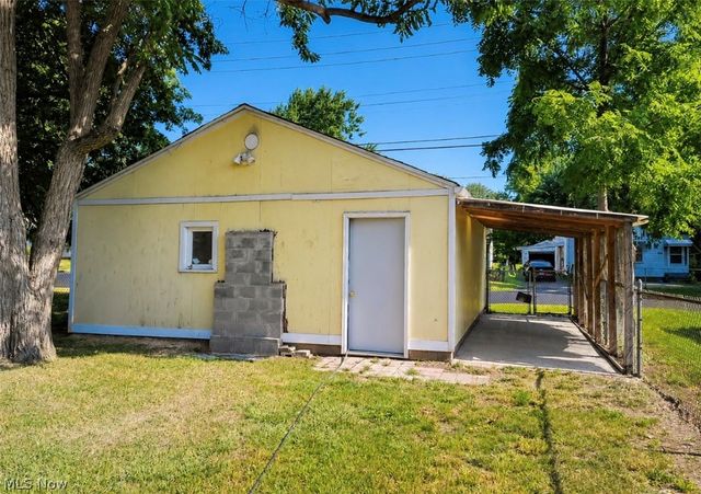 1617 Bonnot Place NE, Canton, OH 44705