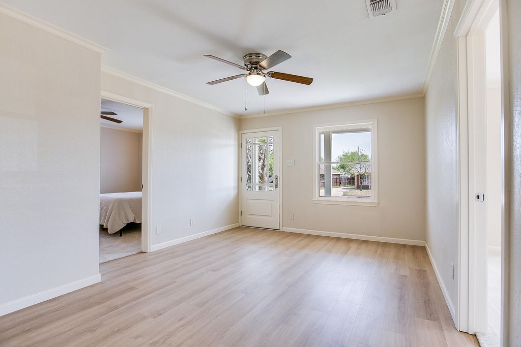 Image 12 of property listing at 2822 Abilene Street, San Angelo, TX 76901
