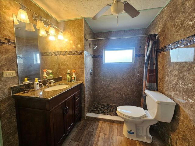 18675 US HIGHWAY 19 N 498, Clearwater, FL 33764