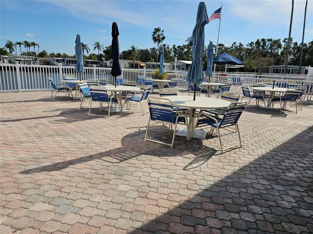 18675 US HIGHWAY 19 N 498, Clearwater, FL 33764