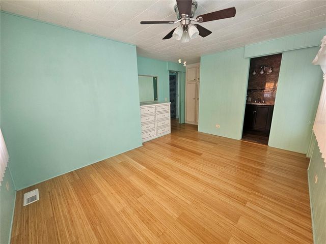 18675 US HIGHWAY 19 N 498, Clearwater, FL 33764