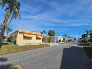 18675 US HIGHWAY 19 N 498, Clearwater, FL 33764