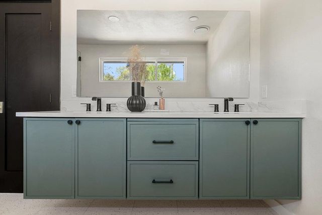 2210 Comburg Castle WAY, Austin, TX 78748