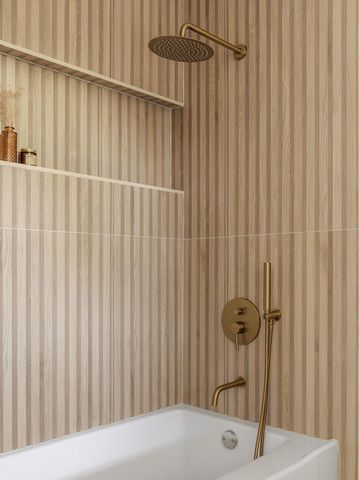 2210 Comburg Castle WAY, Austin, TX 78748