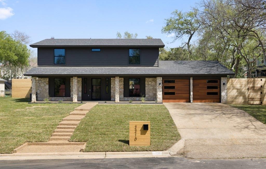 2210 Comburg Castle WAY, Austin, TX 78748
