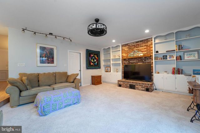 10531 HUNTERS WAY, Laurel, MD 20723