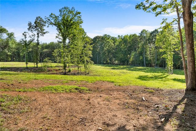 75 Hidden Acres Trail, Pelzer, SC 29669
