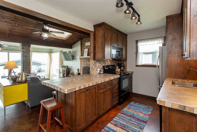 113 Dolly Drive, Mabank, TX 75156