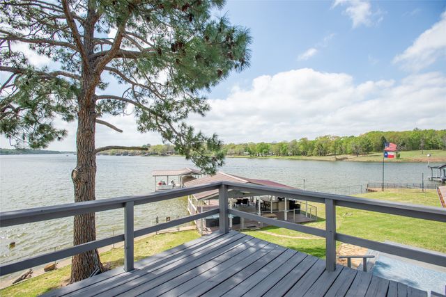 113 Dolly Drive, Mabank, TX 75156
