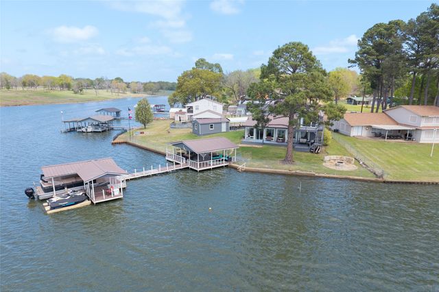 113 Dolly Drive, Mabank, TX 75156