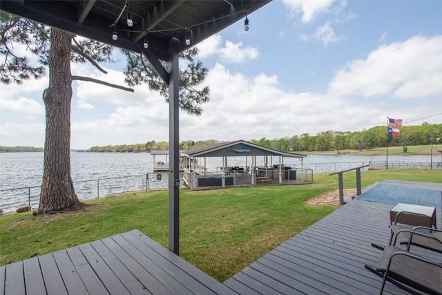 113 Dolly Drive, Mabank, TX 75156