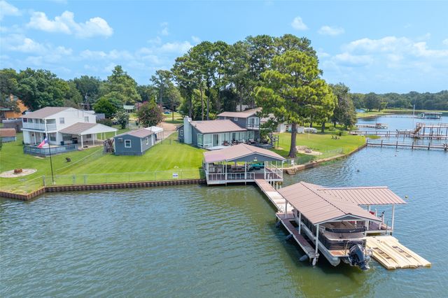 113 Dolly Drive, Mabank, TX 75156