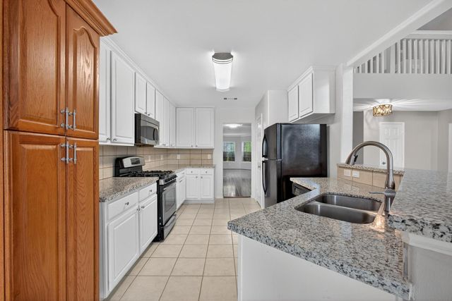 2202 Laurel Branch Way, Houston, TX 77014