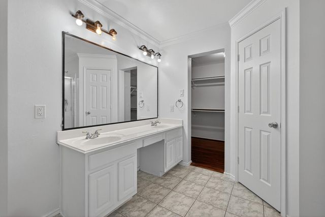 2202 Laurel Branch Way, Houston, TX 77014