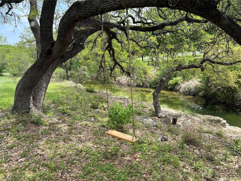 222 WINN VALLEY DR, Wimberley, TX 78676