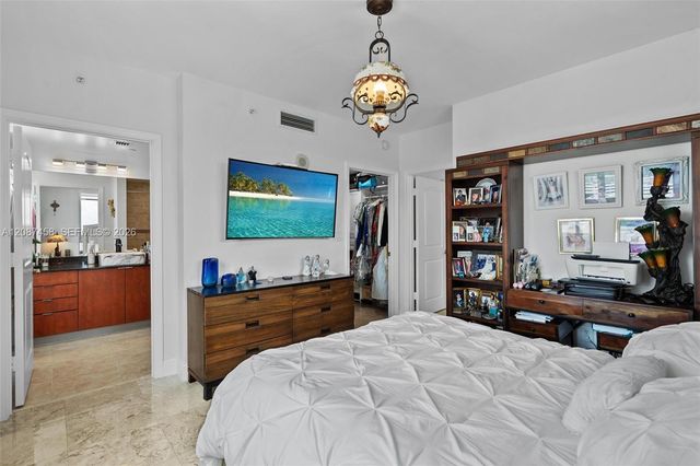 7350 SW 89th Street 1411S, Miami, FL 33156