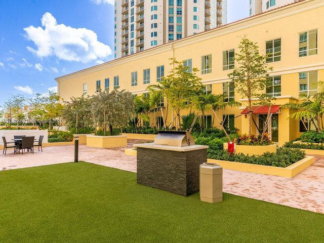 7350 SW 89th Street 1411S, Miami, FL 33156