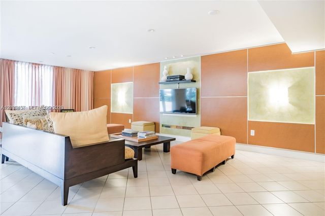 7350 SW 89th Street 1411S, Miami, FL 33156
