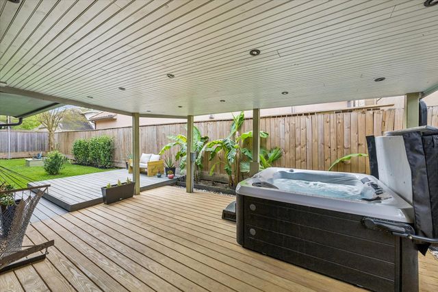 7703 Bobbitt Lane D, Houston, TX 77055