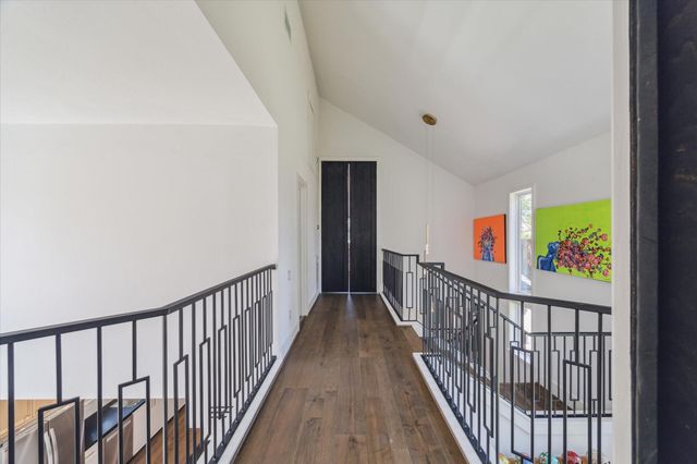 7703 Bobbitt Lane D, Houston, TX 77055