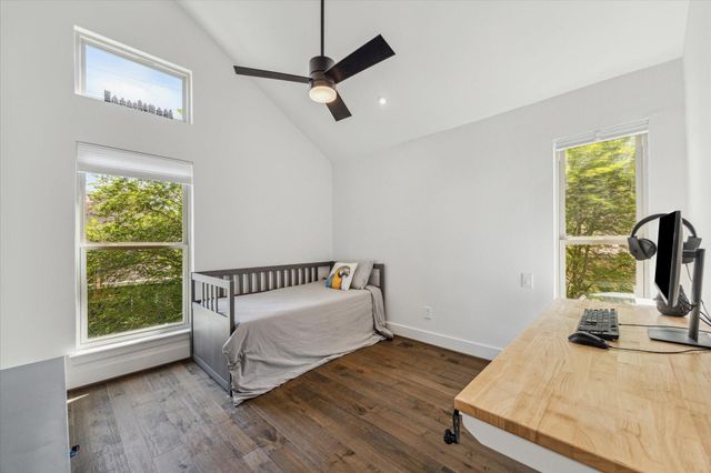 7703 Bobbitt Lane D, Houston, TX 77055