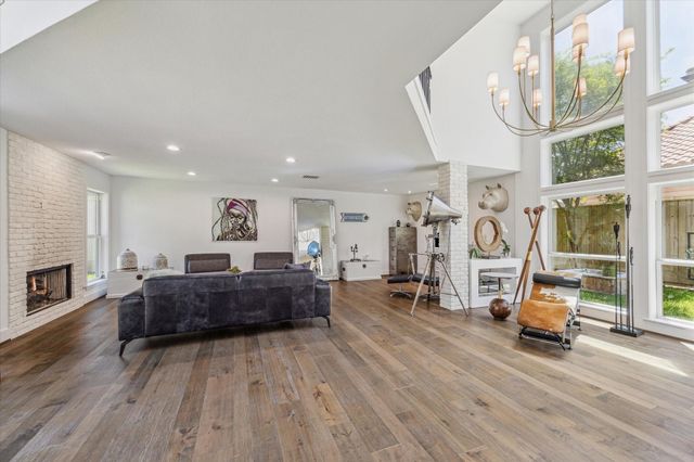 7703 Bobbitt Lane D, Houston, TX 77055