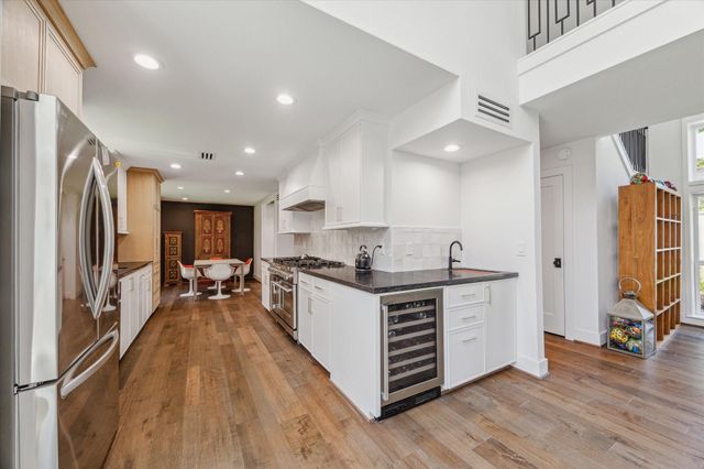 7703 Bobbitt Lane D, Houston, TX 77055