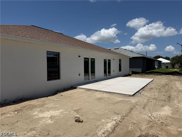 703 SE 8th ST, Cape Coral, FL 33990