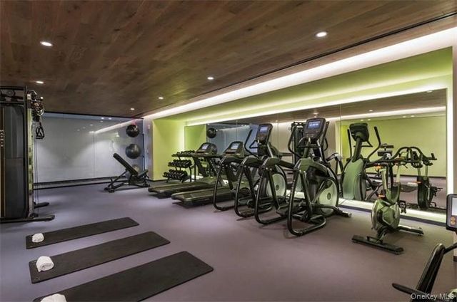 13336 37th Avenue 6E, Flushing, NY 11354